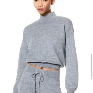 Alice and Olivia Sweater XS-S